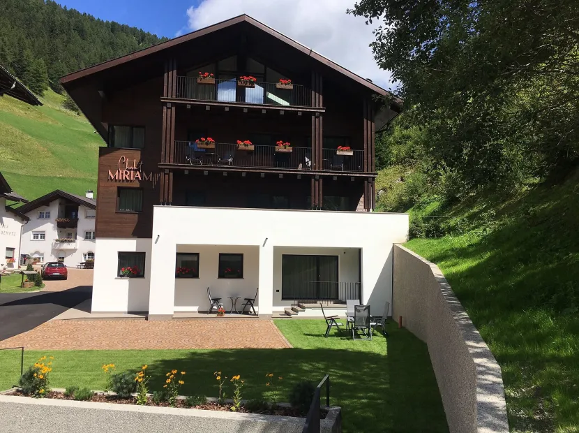 Apartments Chalet Miriam