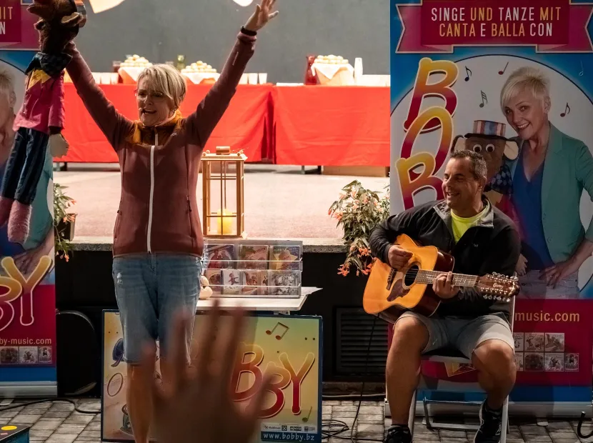 Laternenfest mit dem Zirkusäffchen Bobby