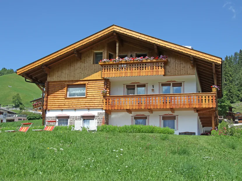 Apartments Bela Udleda