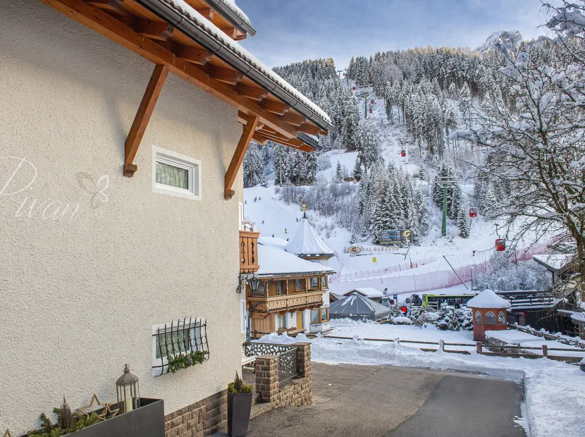 Apartments Pivan