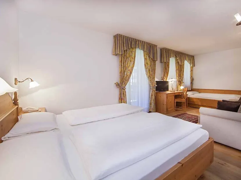 Hotel Corona