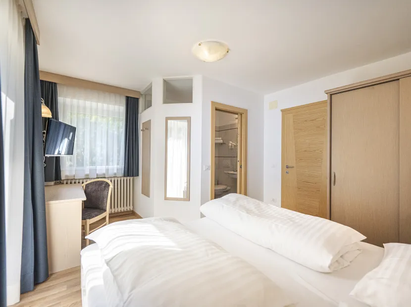 Apartments Pivan