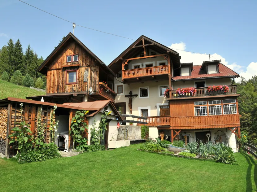 Apartments Cësa Cudan