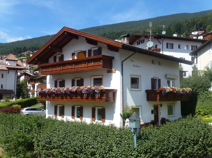 Apartments Cësa Rabanser