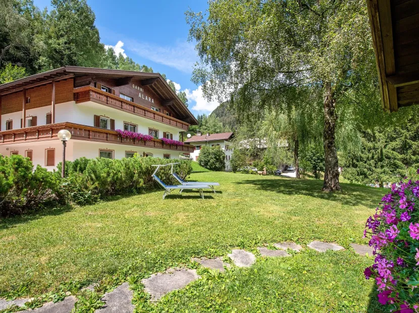 Apartments Alara