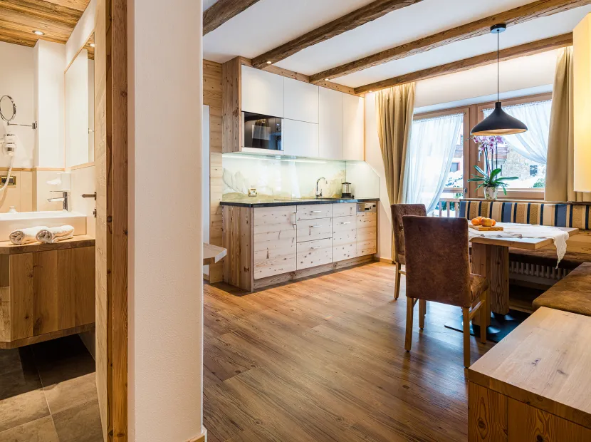 Garni-Hotel Aghel Suites & Apartments