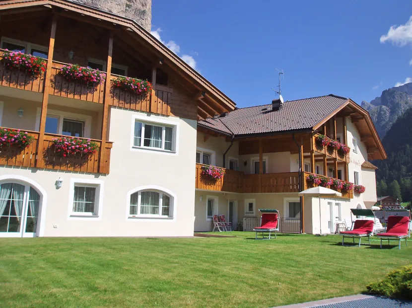 Garni-Hotel La Majon
