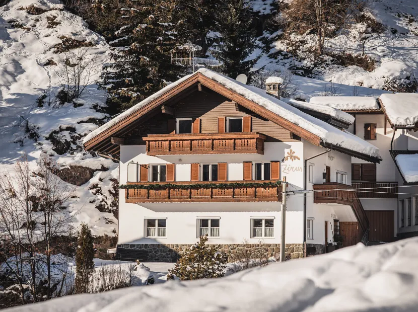 Apartments Chalet Zirm