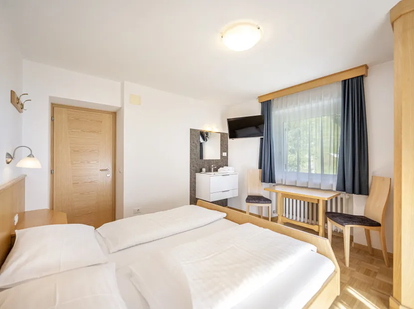 Apartments Pivan