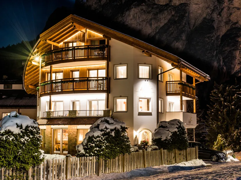 Garni-Hotel Aghel Suites & Apartments