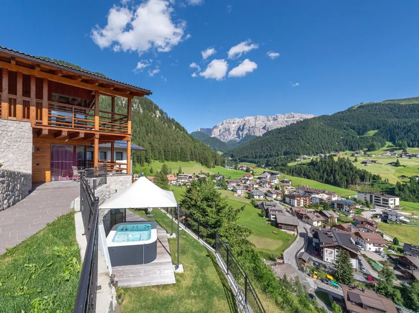 Apartments Luech da Perteut Panorama & Wellness - Bauernhof