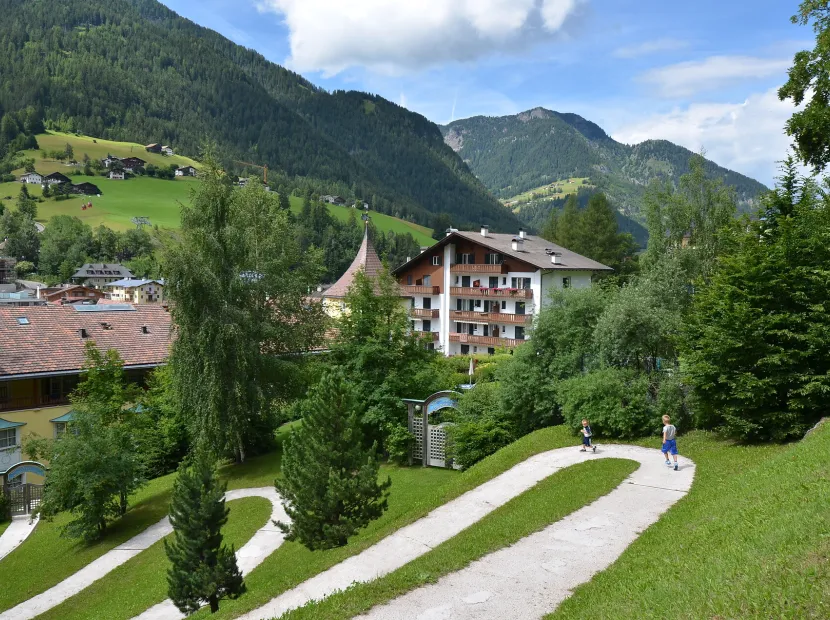 Apartments Riffeser Alma