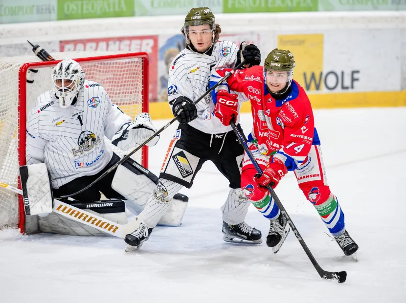 Ice hockey league match of Hockey Club Gherdëina