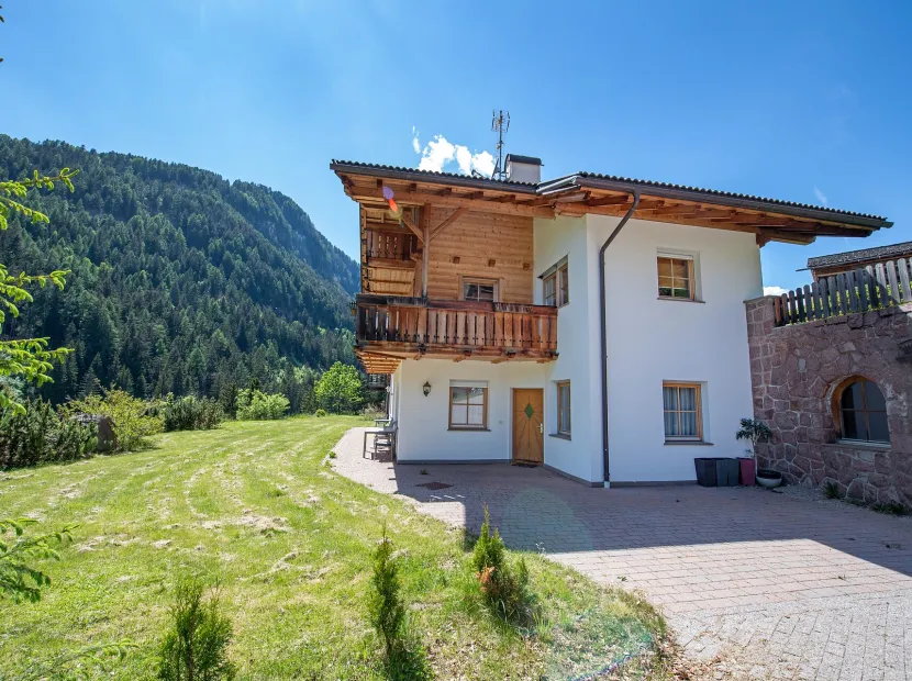 Apartments Berdan