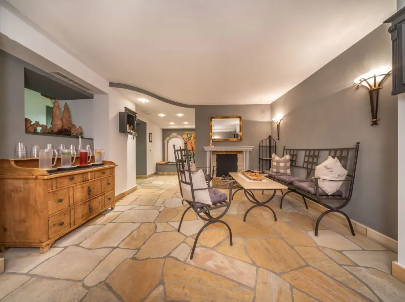 The Laurin Hotel - Small & Charming