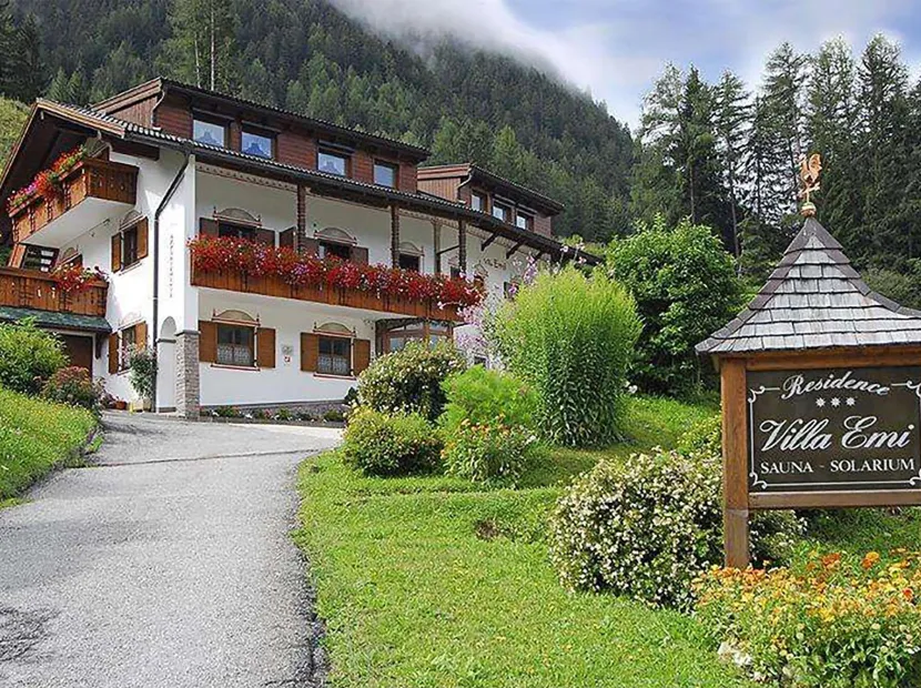 Apartments Villa Emi