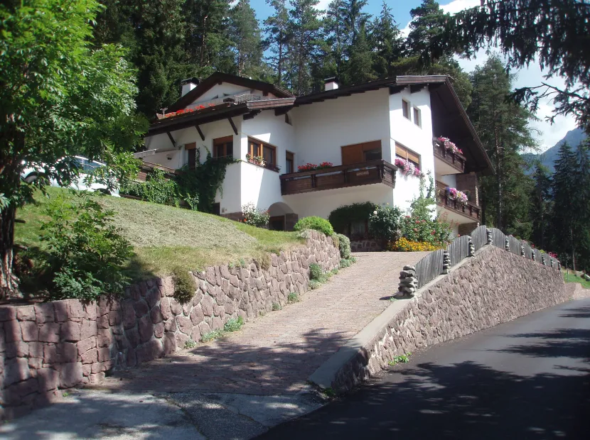 Apartments Rella Elena