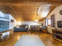Ferienwohnung mit 3 Schlafzimmern und Panoramabalkon - Apartments Pizaut