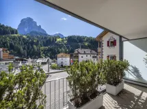 Ferienwohnung mit 2 Schlafzimmer, 2 Bäder und Terrasse mit Langkofelblick - Apartments Marienstern