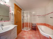 Two-Bedroom Apartment - Apartments Cësa Carolina