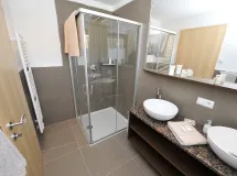 Appartamento trilocale con balcone - Apartments Cesa Leni