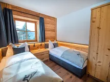 Private chalet on 2 floors with garden and terrace - Apartments Chalet Aghel