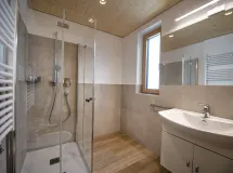 Ferienwohnung mit 1 Schlafzimmer & Südbalkon - Apartments Dami