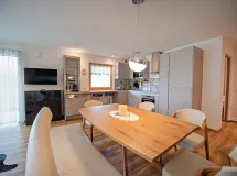 Ferienwohnung mit 2 Schlafzimmern und Garten - Apartments Villa Valeria