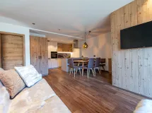 Ferienwohnung mit 2 Schlafzimmern und Panoramaterrasse - Apartments Luech da Perteut Panorama & Wellness - Bauernhof