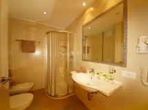 Apartment "Montana" mit Südbalkon - Apartments Latemar