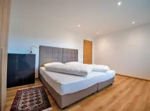Ferienwohnung mit 2 Schlafzimmern und Garten - Apartments Villa Valeria