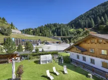 Two-Bedroom Apartment with balcony at the Saslong Cableway - Apartments Pivan