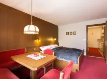 Ein-Zimmer-Wohnung mit Garten - Apartments Meisules