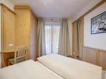 Ferienwohnung mit 2 Schlafzimmer, 2 Bäder und Terrasse mit Langkofelblick - Apartments Marienstern