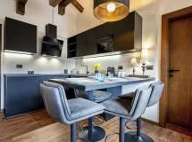 Ferienwohnung mit 2 Schlafzimmern und Panoramablick - Attic Apartment