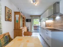 Wide Four-Bedroom Apartment with balcony - Apartments Martina