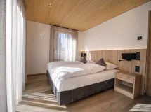 Ferienwohnung mit 1 Schlafzimmer & Südbalkon - Apartments Dami