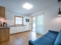 Ferienwohnung mit 2 Schlafzimmer und Wintergarten - Apartments Cësa Ploner