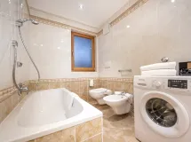 Ferienwohnung mit 2 Schlafzimmer, 2 Bäder und Terrasse mit Langkofelblick - Apartments Marienstern