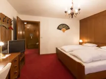 Ferienwohnung mit 2 Schlafzimmer und Garten - Apartments Meisules
