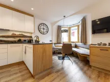 Appartamento con 2 camere da letto e piccolo terrazzo - Apartments Fina