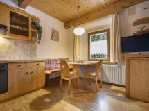 Ferienwohnung mit 2 Schlafzimmern im Zentrum von St. Ulrich - Apartments Romy