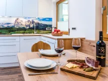 Apartment with 3 bedrooms and garden - Apartments Rainer - with view