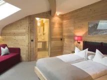 Small double room with roof window - Hotel Chalet Gerard - The Mountain Lodge