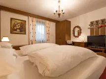 Ferienwohnung mit 2 Schlafzimmer und Garten - Apartments Meisules
