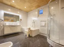 Ferienwohnung mit 2 Schlafzimmern im Zentrum von St. Ulrich - Apartments Romy