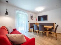 Vier-Raum-Wohnung mit Garten - Apartments Cësa Ploner