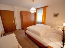 Ferienwohnung mit 2 Schlafzimmer und Garten - Apartments Alara