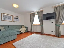 villa - Apartments Villa sulla Passeggiata
