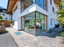 Ferienwohnung mit 2 Schlafzimmer und Wintergarten - Apartments Cësa Ploner